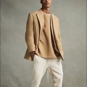 Meet your Posher, Christopher